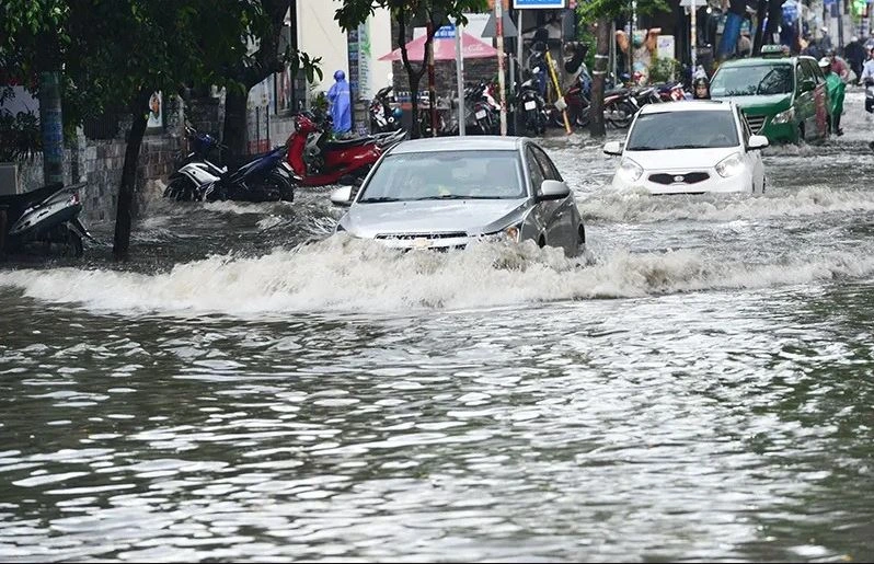 Không băng qua vùng nước ngập cao