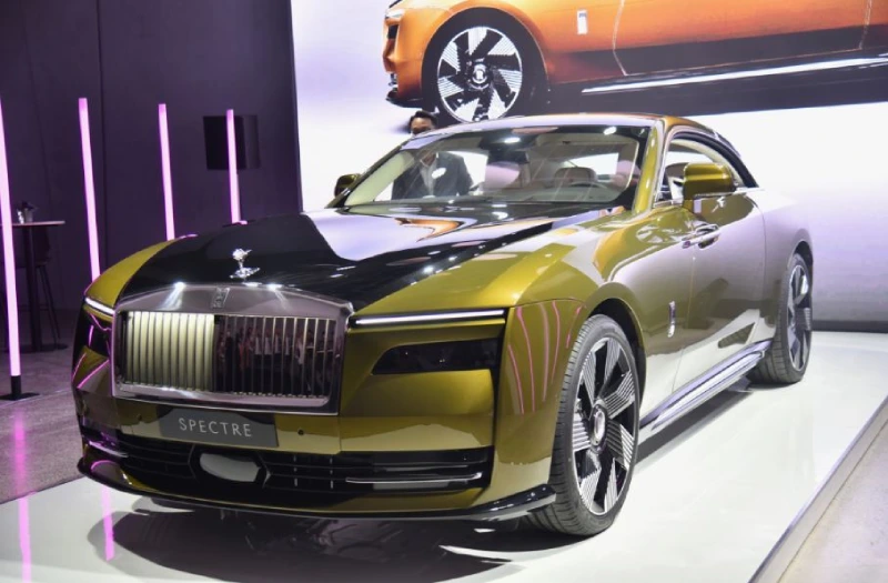 Xe ô tô điện Roll Royce Spectre