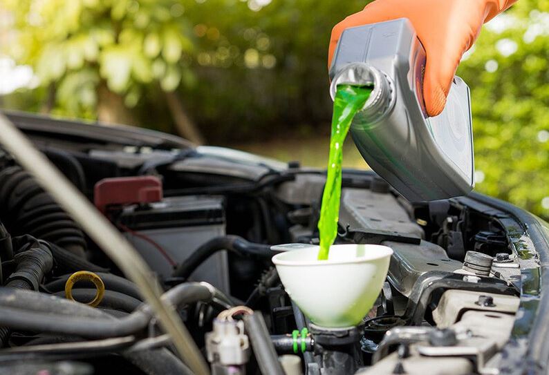 5 bước đơn giản kiểm tra nước làm mát ô tô