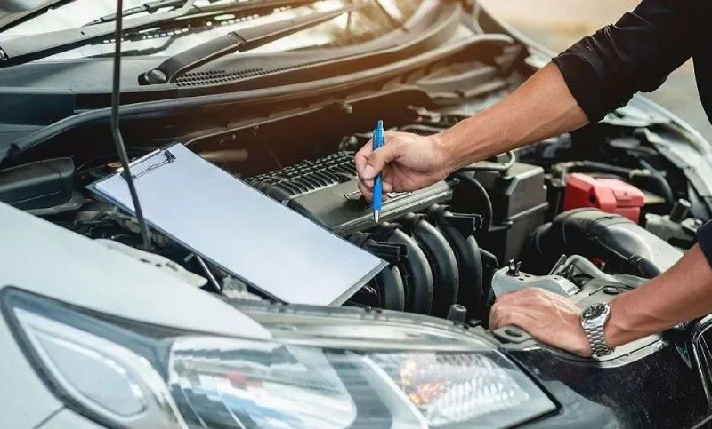 Hướng Dẫn Chi Tiết Cách Kiểm Tra Dầu Nhớt Ô Tô Tại Nhà